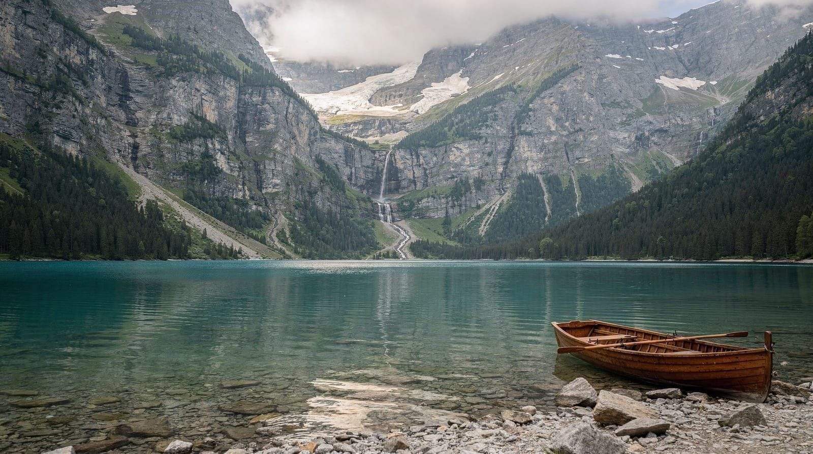Oeschinensee en Blausee: de twee meren boven Kandersteg