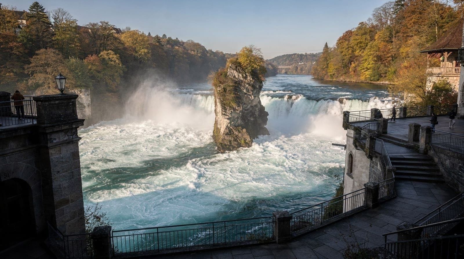 Dagtrip naar de Rijnwatervallen vanuit Luzern: treinen, Schaffhausen en Stein am Rhein