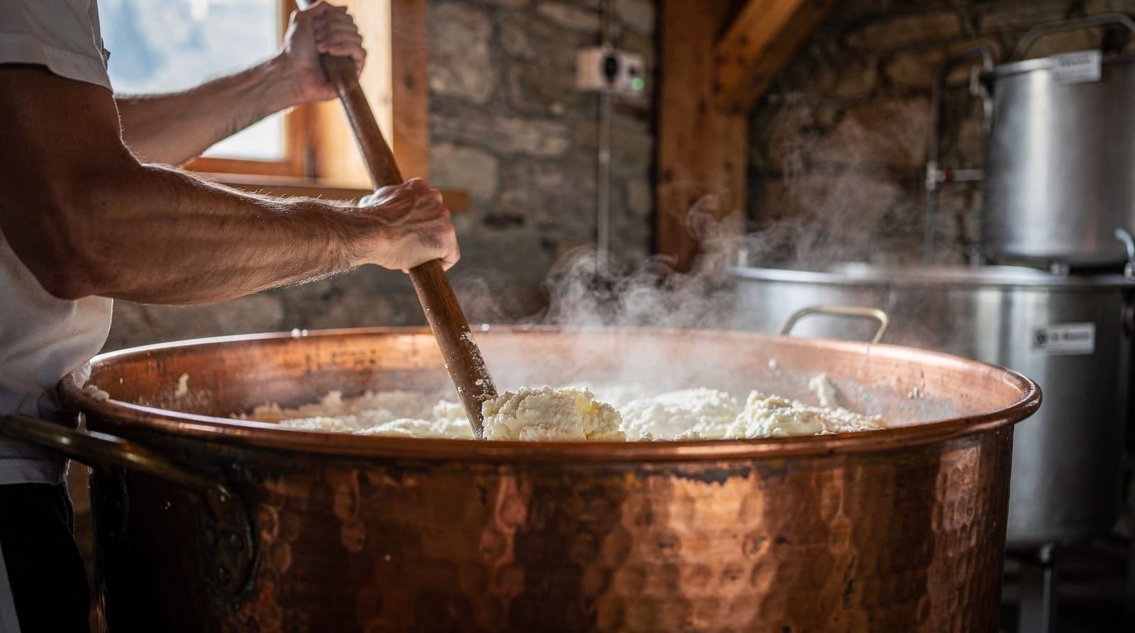 Zwitserse kaasmakerijen als dagtrip vanuit Luzern: Emmental, Gruyère en Appenzeller vergeleken